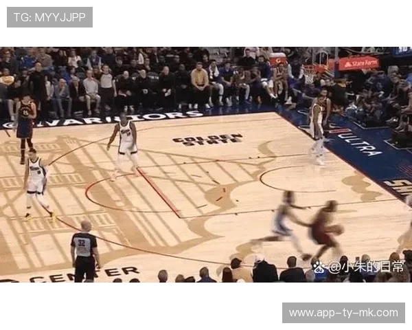 国王队四将齐发力各砍20分以上团队篮球理念展现极致配合